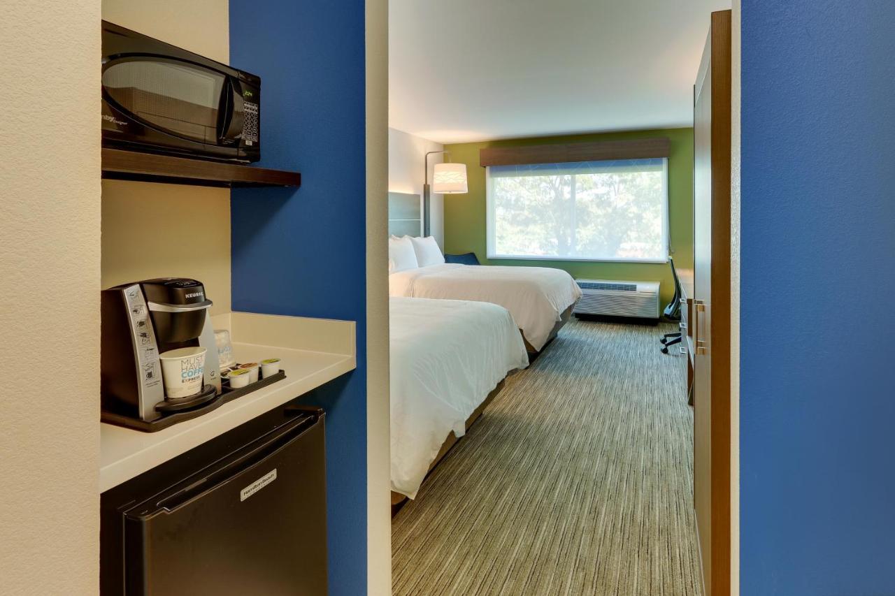 Holiday Inn Express & Suites - Roanoke - Civic Center Exterior foto